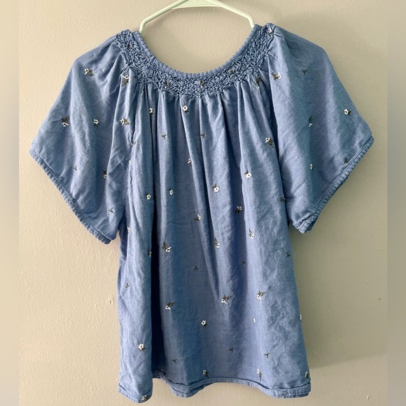 Old Navy Blouse - Picture 2 of 5